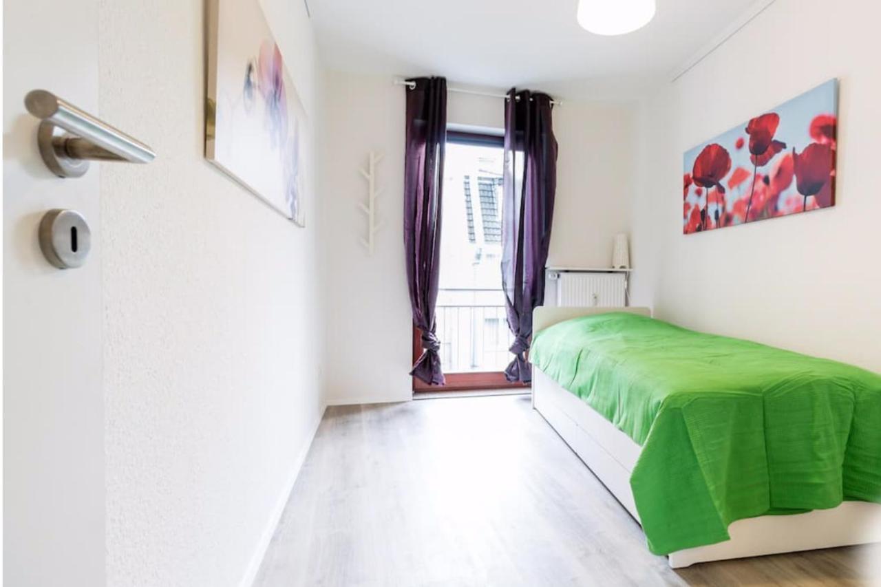 Homefy Oldtown Apartment - 6 People - 2 Bath - Balcony - Top Location Düsseldorf Exteriér fotografie