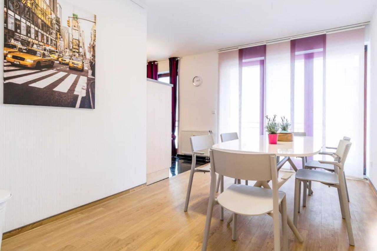 Homefy Oldtown Apartment - 6 People - 2 Bath - Balcony - Top Location Düsseldorf Exteriér fotografie