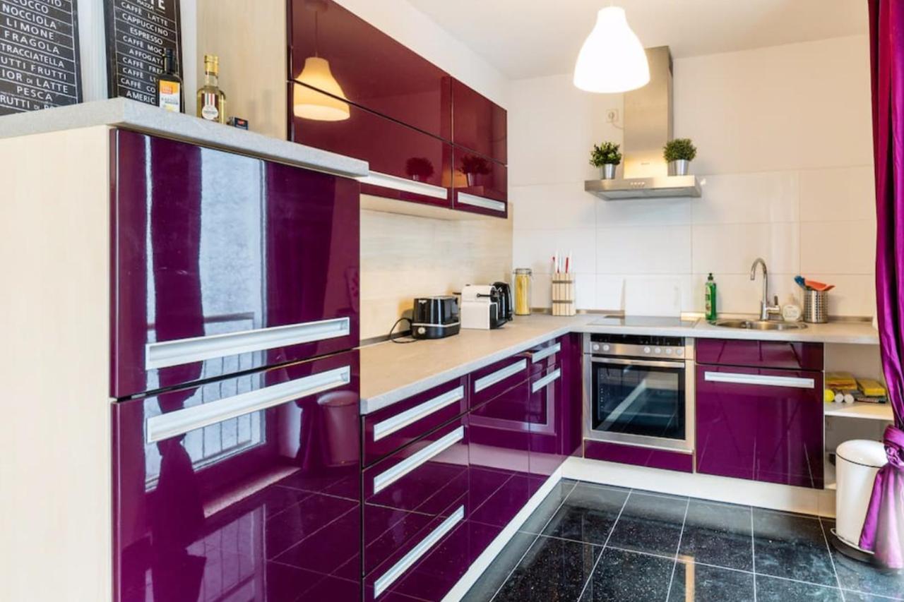 Homefy Oldtown Apartment - 6 People - 2 Bath - Balcony - Top Location Düsseldorf Exteriér fotografie